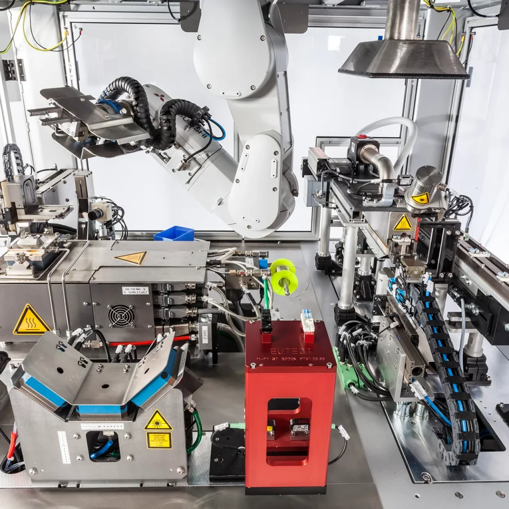 Automation and kinematics solutions for optimized selective soldering processes